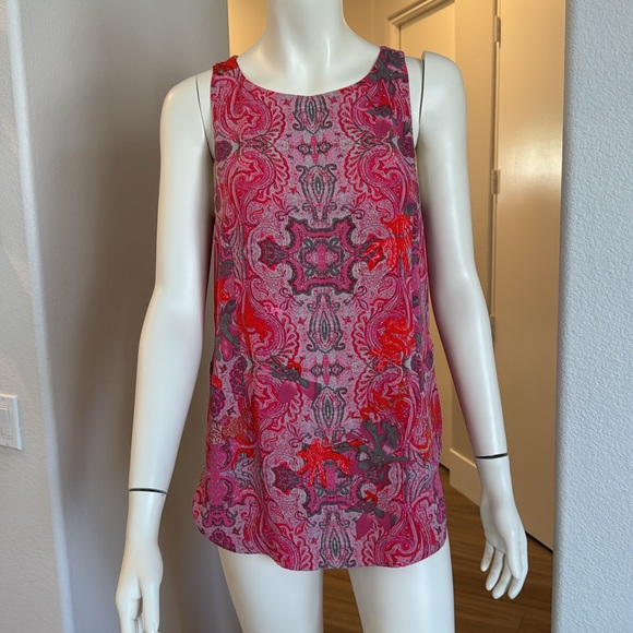 CAbi Tops - Cabi Jubilee Tunic Sleeveless Blouse Women's Size M Pink and grey print